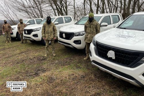 Пікапи для зенітників: 3 млн на новенькі автомобілі