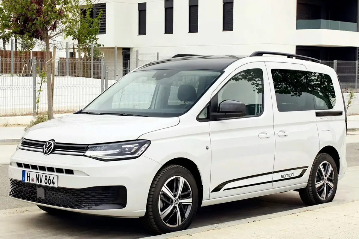 Volkswagen безшумно оновив фургон Caddy, зробивши його безпечнішим і сучаснішим: він отримав обладнання як у Tiguan
