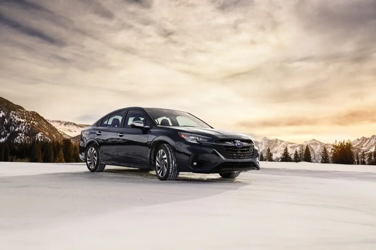 Subaru позбувається легендарної спадщини: припиняється виробництво седана Legacy. Чи буде у нього наступник?