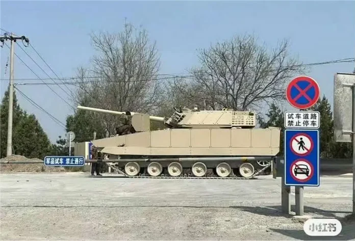 Новий китайський легкий танк на базі БМП VN20, озброєний однією 105-мм гарматою
