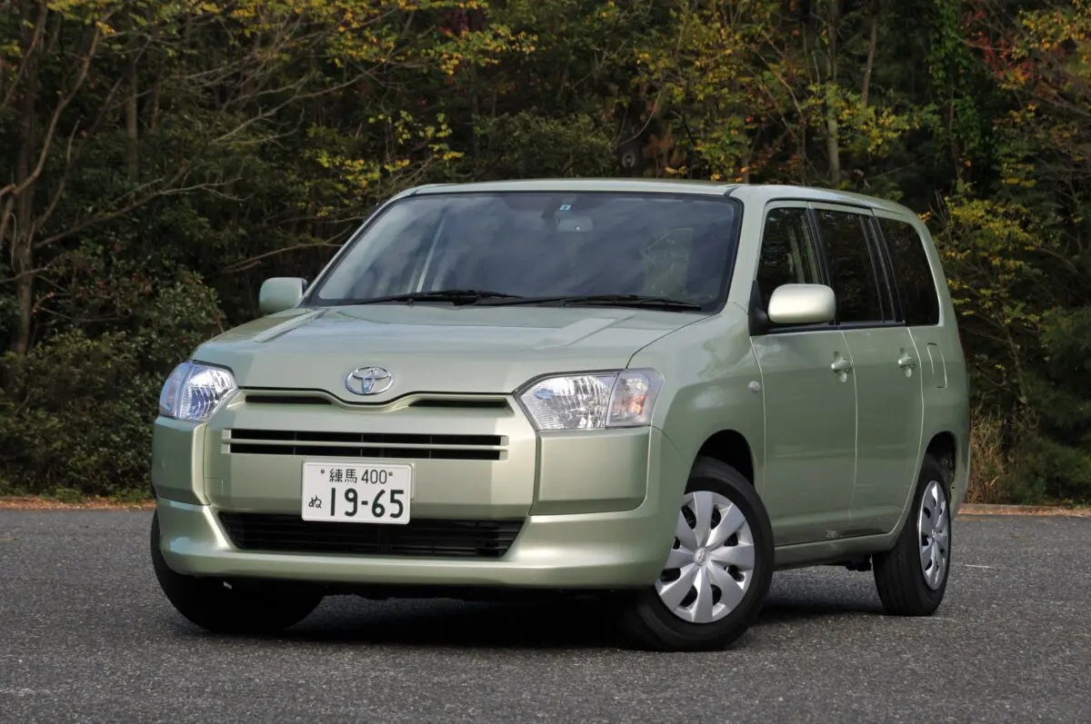 Найбільш затребуваний комерційний фургон від Toyota повернувся на ринок: вийшов оновлений Probox
