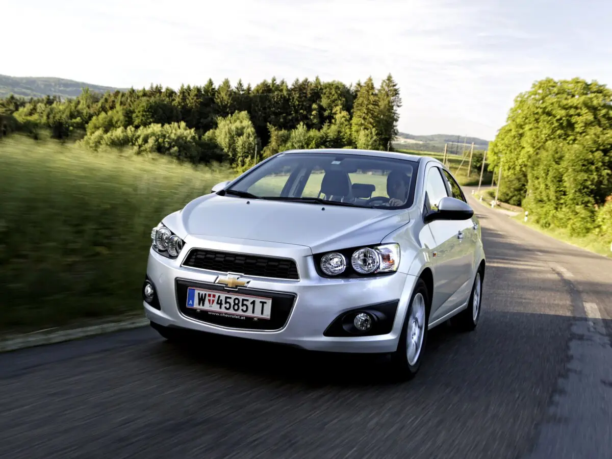 Автомеханік розкрив 5 дуже надійних іномарок, які продаються за 180 000 грн