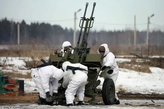 ЗУ-23-2 — радянська буксирувана зенітна двоствольна автоматична гармата