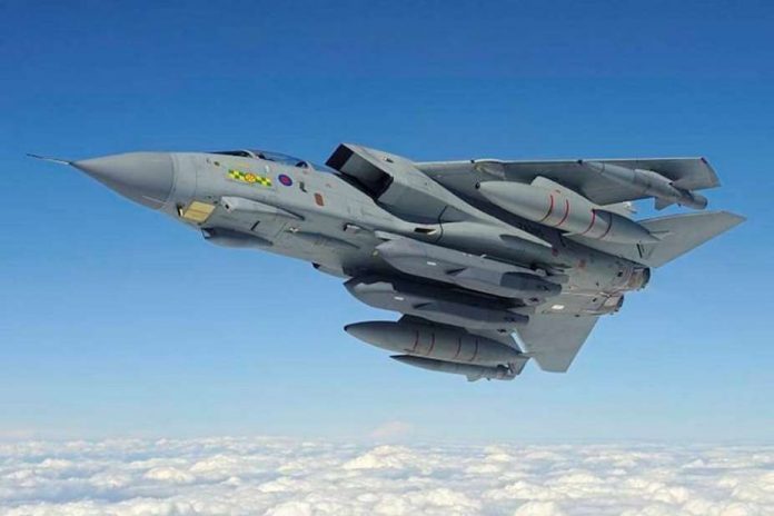 Дві ракети Storm Shadow на Tornado GR4