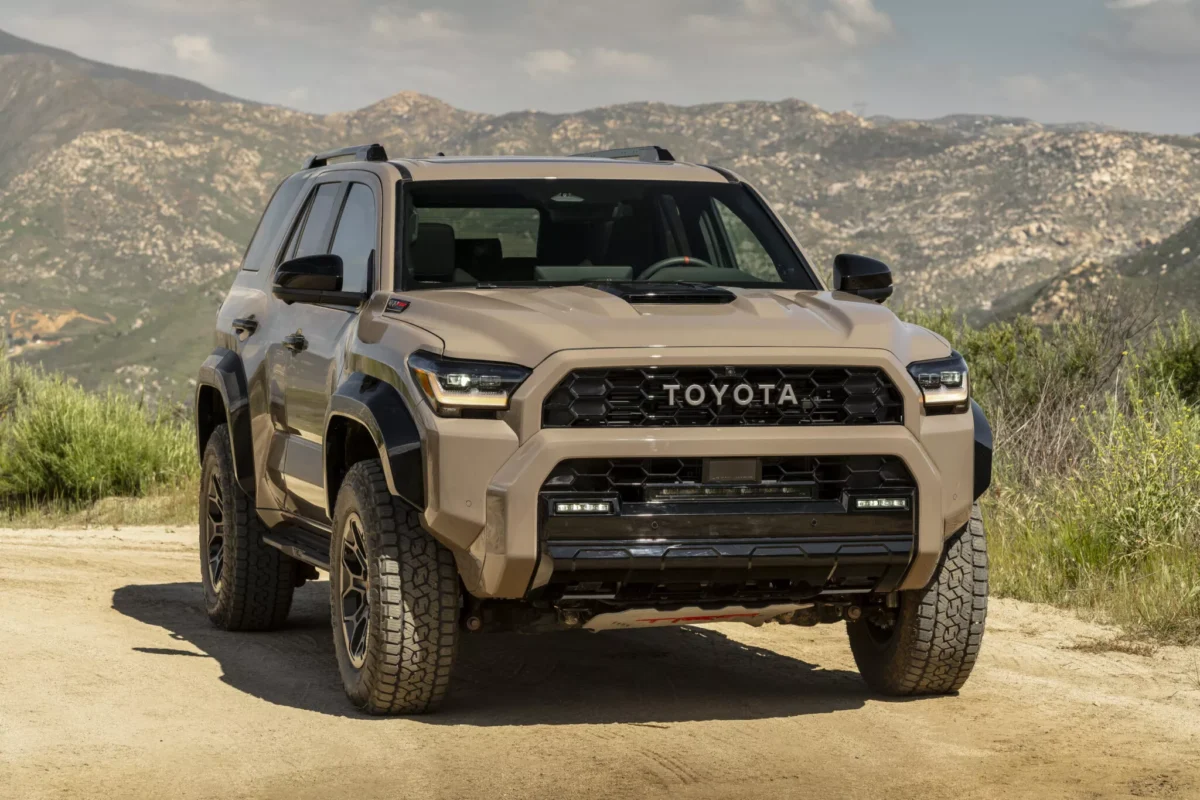 Краще на бездоріжжі та економічніше: Toyota 4Runner нового покоління офіційно представлений