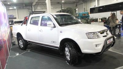 Індійський пікап Tata Xenon X2 показали на виставці в Україні: відео