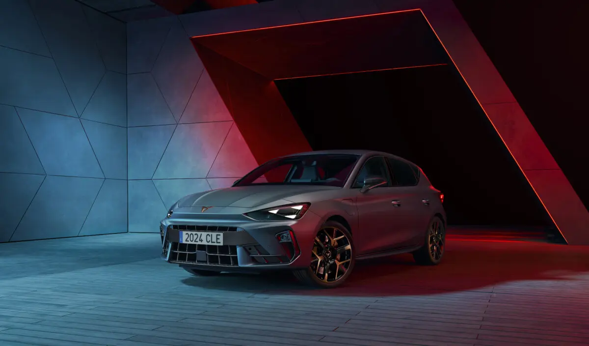 Seat оновив модель Cupra Leon на 2025 модельний рік: ще більше оснащення та 2 різних кузови