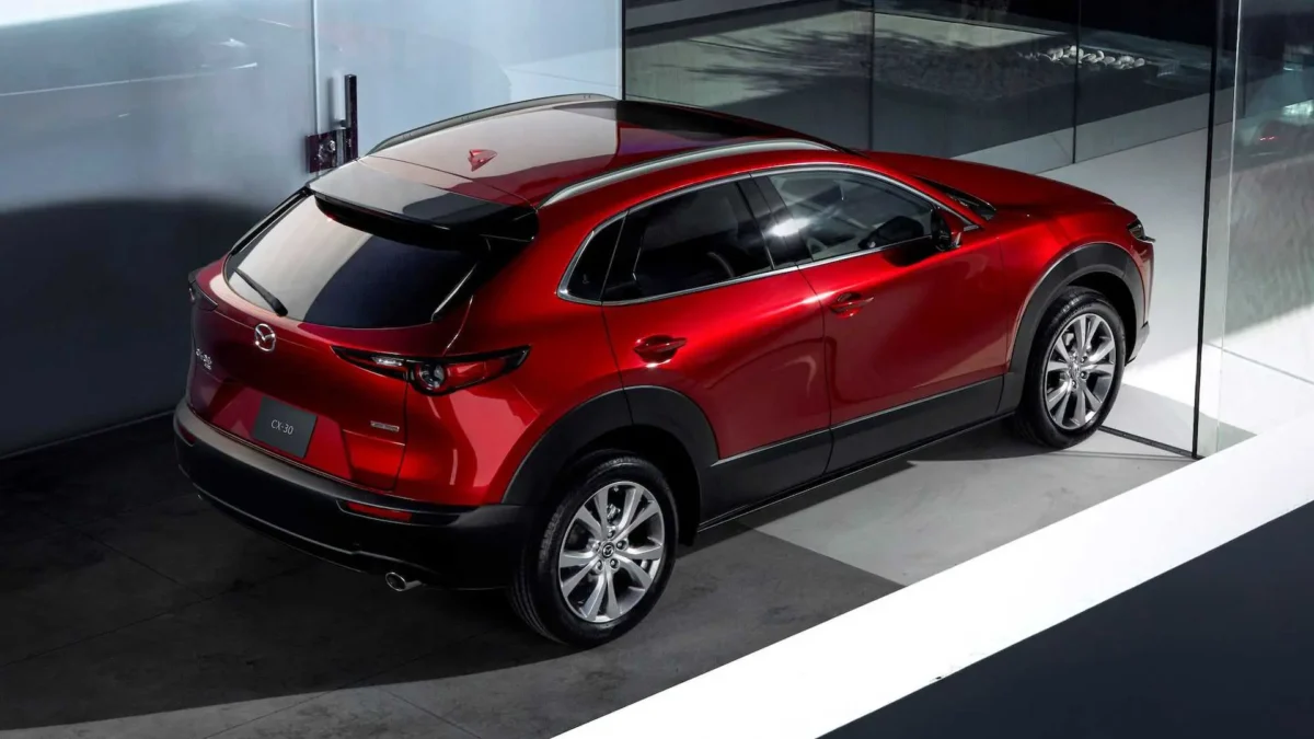 Доступні Mazda 3 і крос CX-30 отримають новий двигун: потужність впаде, але знизиться витрата