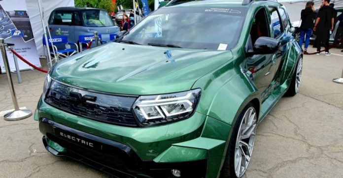 Новий електричний Dacia Duster з двигуном від Nissan показали на AutoFEST 2024