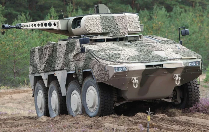 БМП Boxer RCT30, незважаючи на свою схожість з австралійським транспортером важкої зброї Boxer sWaTrgInf, є окремим варіантом Boxer GTK, спеціально створеним для німецької армії