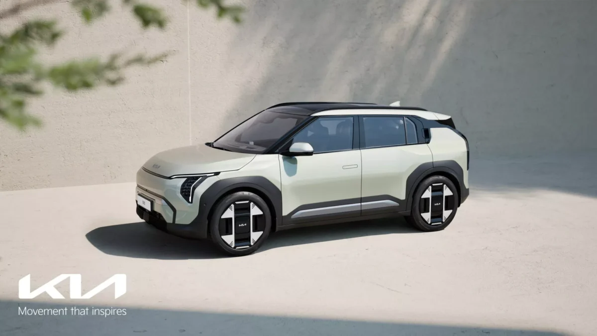 Компанія Kia офіційно представила новий кросовер EV3 - сімейне авто для міста