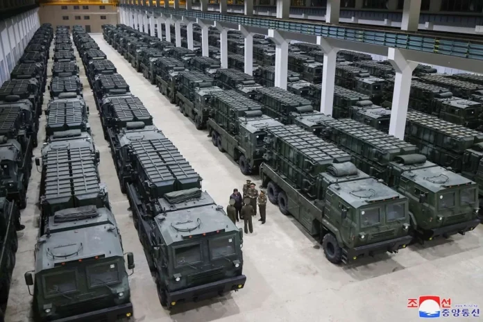 Державні ЗМІ повідомили, що візит підкреслив впровадження нової серії систем тактичної ракетної зброї, які, як очікується, будуть готові до кінця року