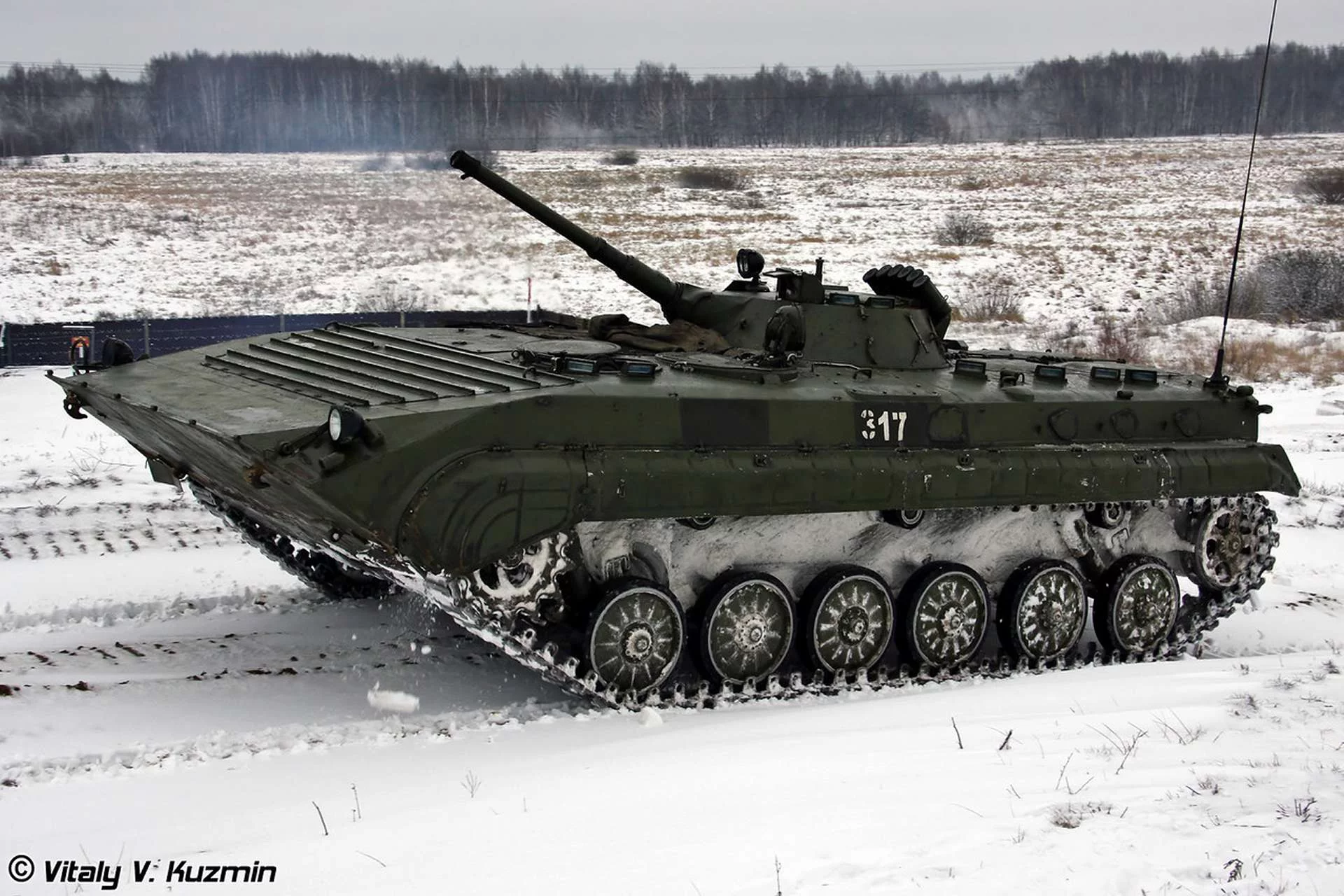 Російська бойова машина піхоти БМП-1