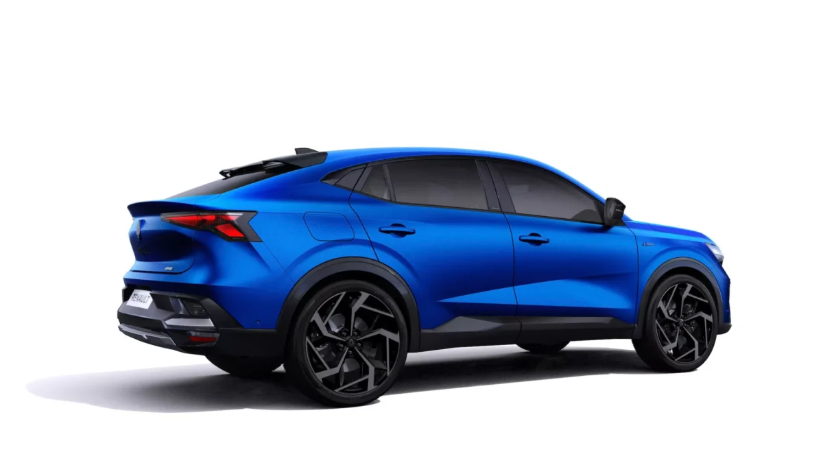 Renault выпустил мощную альтернативу Arkana с полным приводом: вышла новая версия Rafale