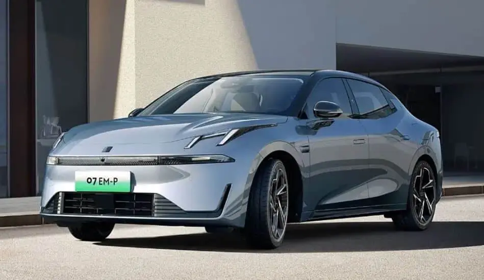 Потужніший за Honda Accord, комфорт на рівні Mercedes і за 912 030 грн: Geely вивела на ринок новий Lynk&Co 07