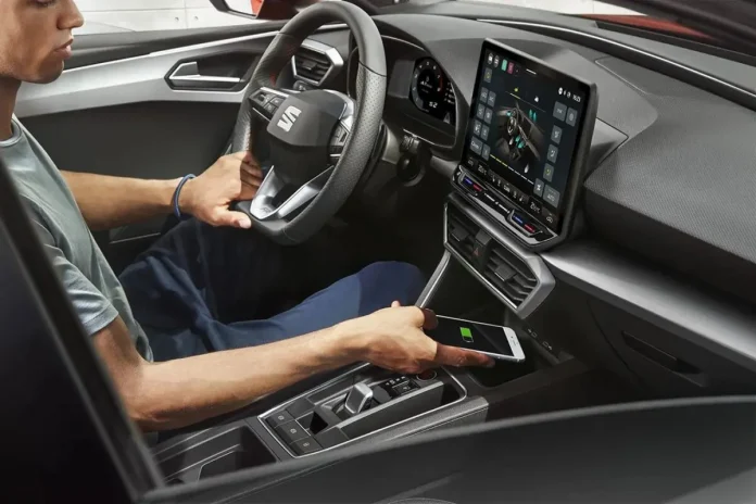 Seat розсекретив моторну лінійку нового Cupra Leon: він став далекобійнішим і ще більш спортивним