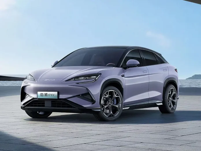 Машини з пліснявою і низький попит: китайський автогігант BYD зіткнувся з серйозними проблемами в Німеччині