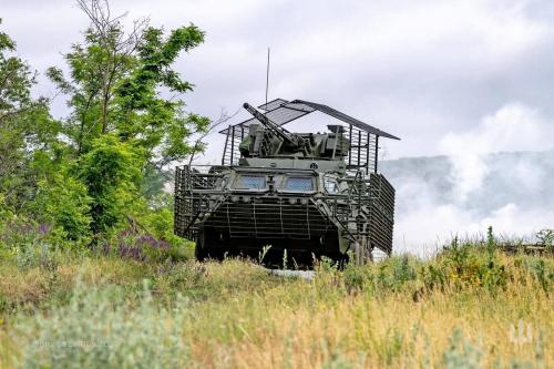 Захищений з усіх сторін: ЗСУ модернізували український БТР-4Е