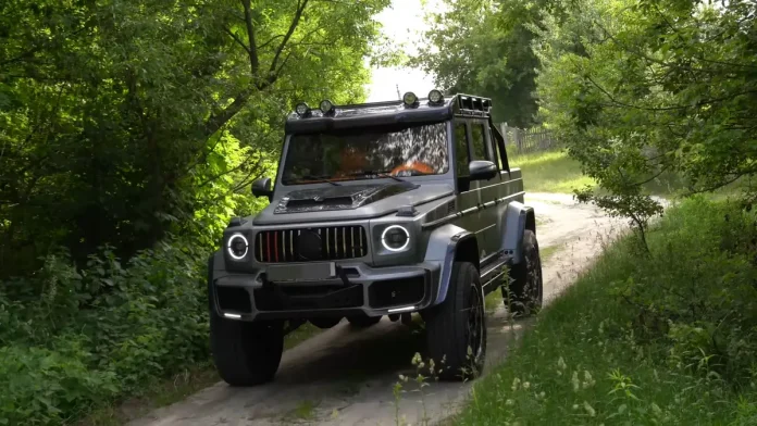 Українські майстри створили пікап Mercedes-Benz G-Class XLP з старого позашляховика