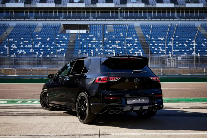 Volkswagen випускає останній Golf R зі звичними моторами: хетчбек став більш 