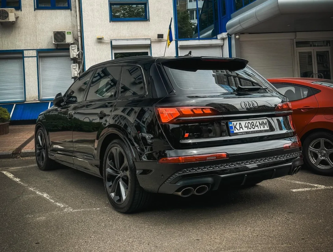 Новий Audi Q 2024 за 2,737 мільйона грн вже в Україні: деталі
