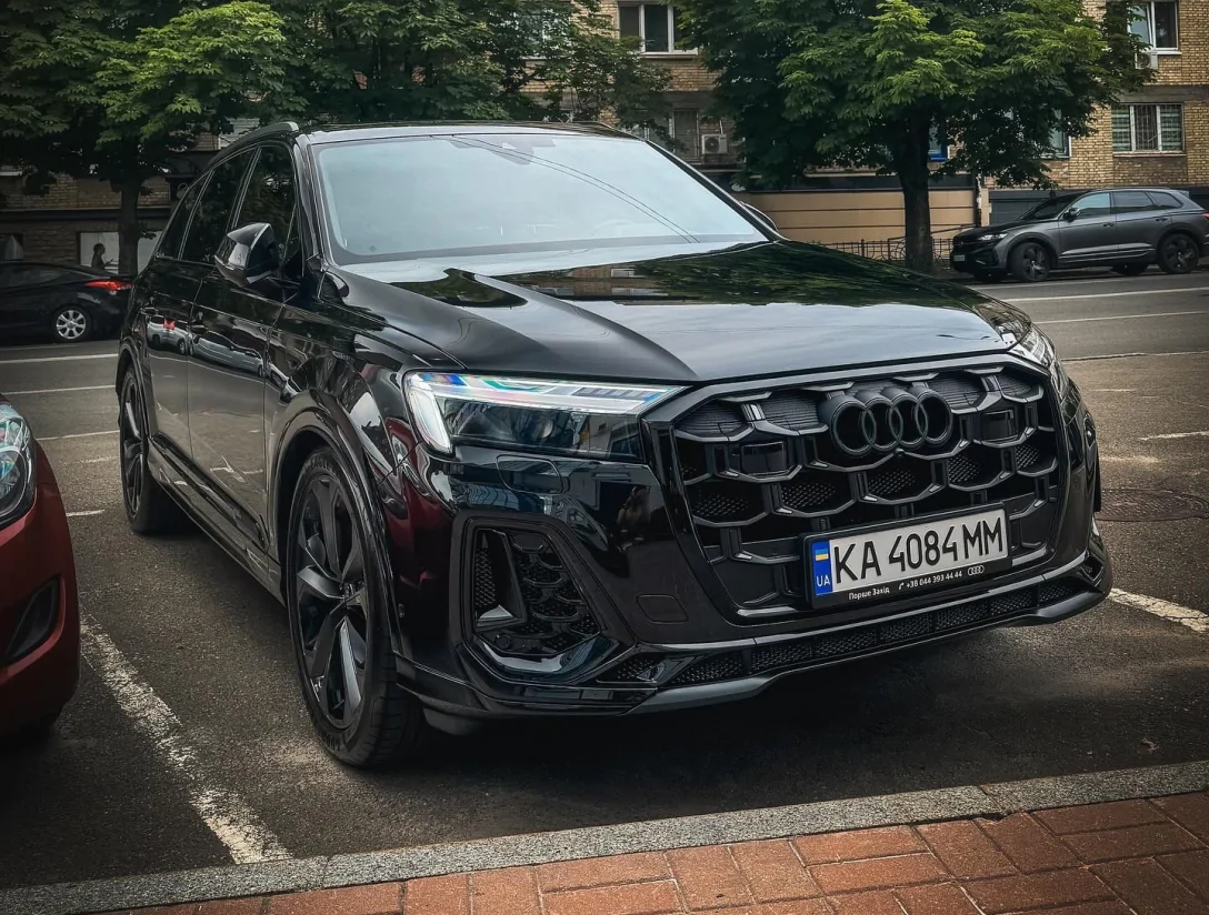 Новий Audi Q 2024 за 2,737 мільйона грн вже в Україні: деталі