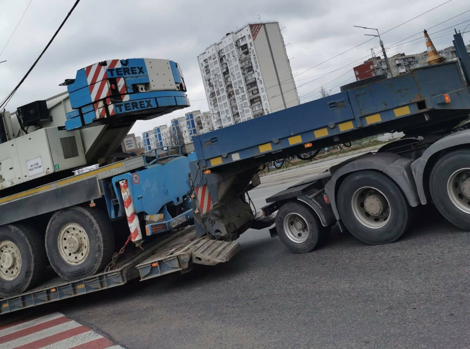 В столиці помітили сідловий тягач MAN з підкатним візком