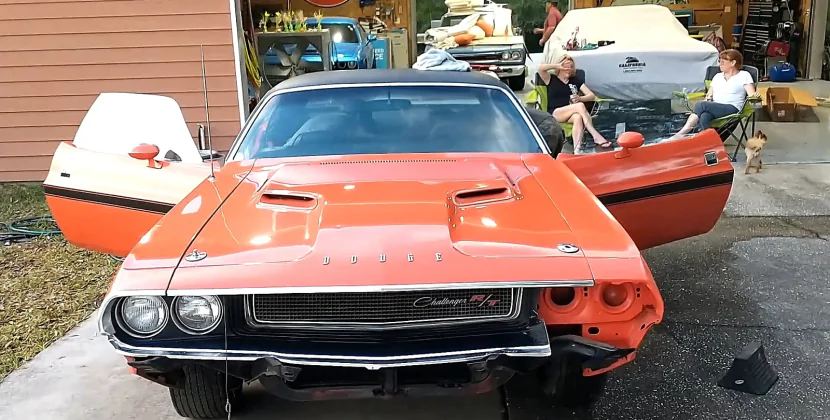Спорктар Dodge Challenger 1970 року за 500 000$ знайшли покинутим в гаражі