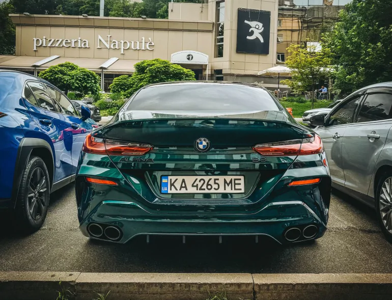 В Києві з’явився рідкісний тюнінгований BMW 8 Series в топовій версії за 190 000$ 