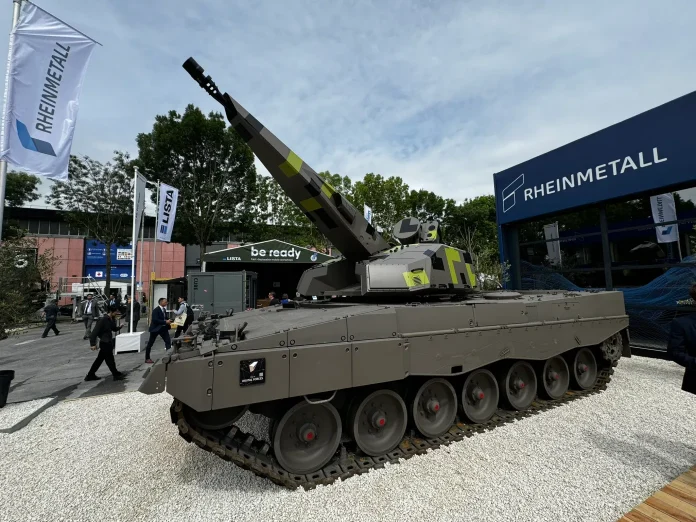 Гібрид танка Pz.87 (швейцарський варіант Leopard 2) і вежі ППО Skyranger 35