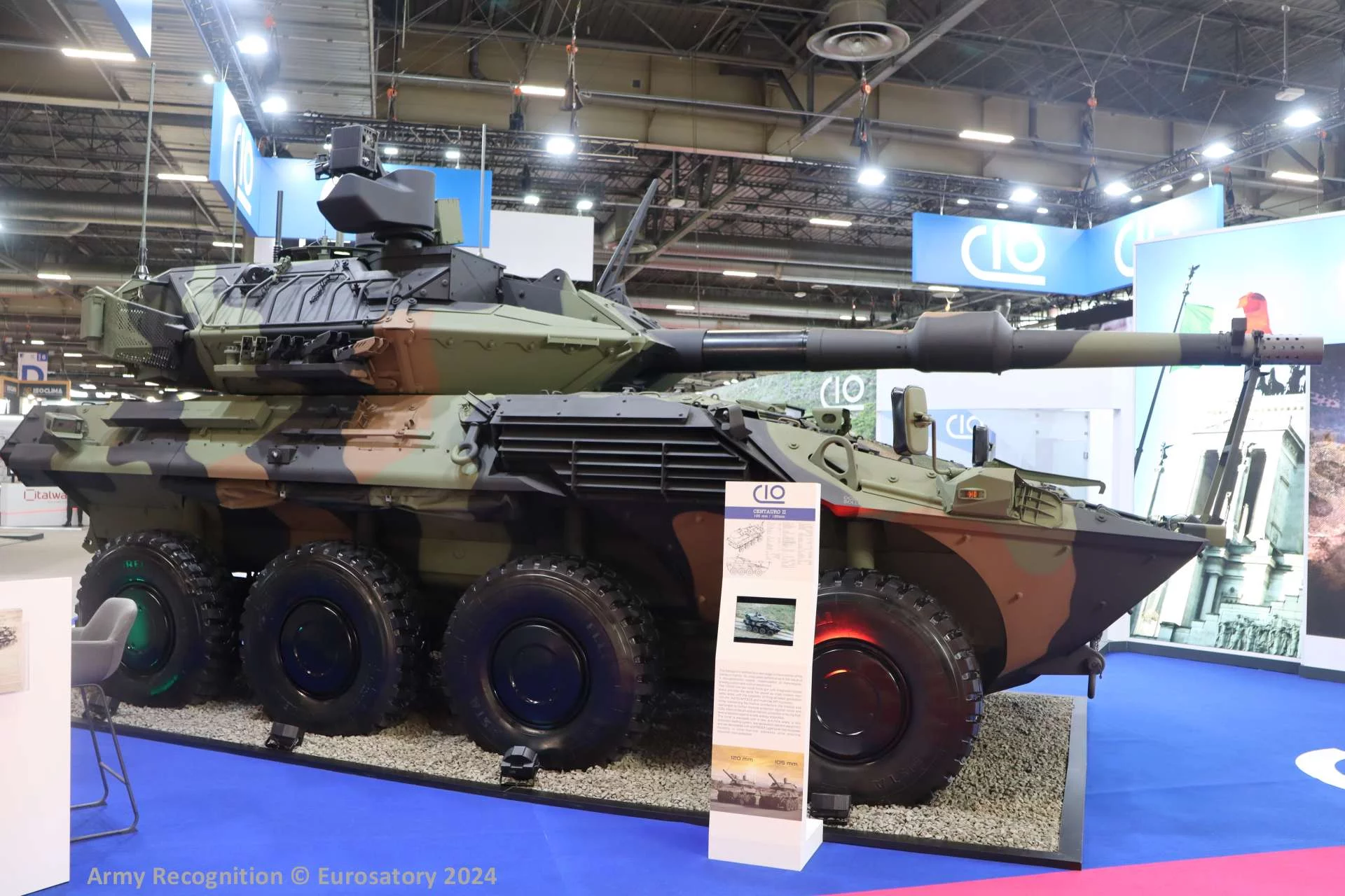 Основним озброєнням Centauro II є гармата калібру 120/45 мм з можливістю заміни на гармату калібру 105/52 мм, яка підтримується вдосконаленою системою обробки боєприпасів. (Джерело зображення: Army Recognition)