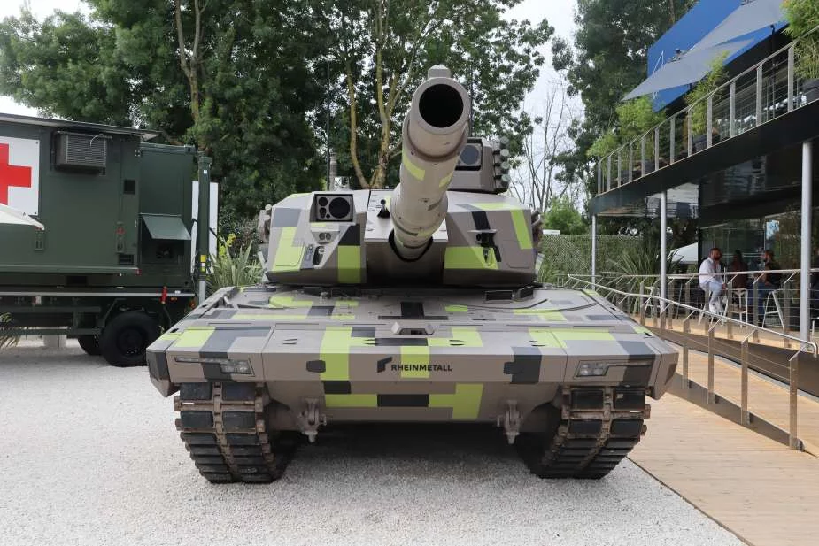 Основним озброєнням KF-51U CUT є 130-мм Future Gun System компанії Rheinmetall із довжиною ствола 51 калібр. (Джерело зображення Army Recognition Group)