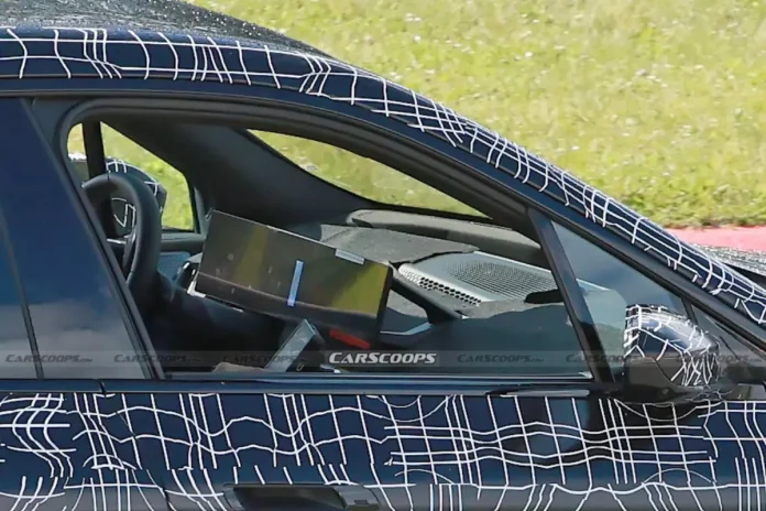 Оновлений BMW iX у топовій версії потужністю 650 к.с. потрапив в об'єктиви камер: у нього решітка, що світиться