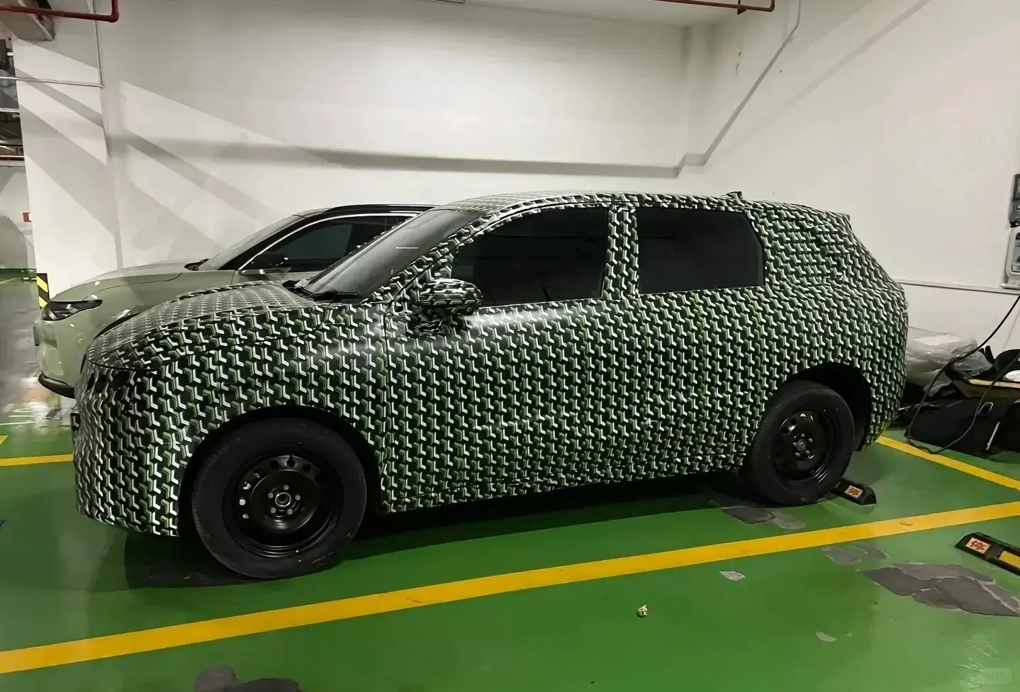 Майбутній Leapmotor A12