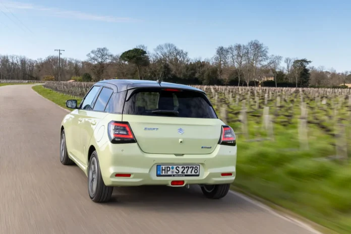Новий Suzuki Swift 2024 року тільки-тільки дебютував на ринку. Однак це не завадило японському виробникові зробити четверте покоління моделі ще дешевшим.