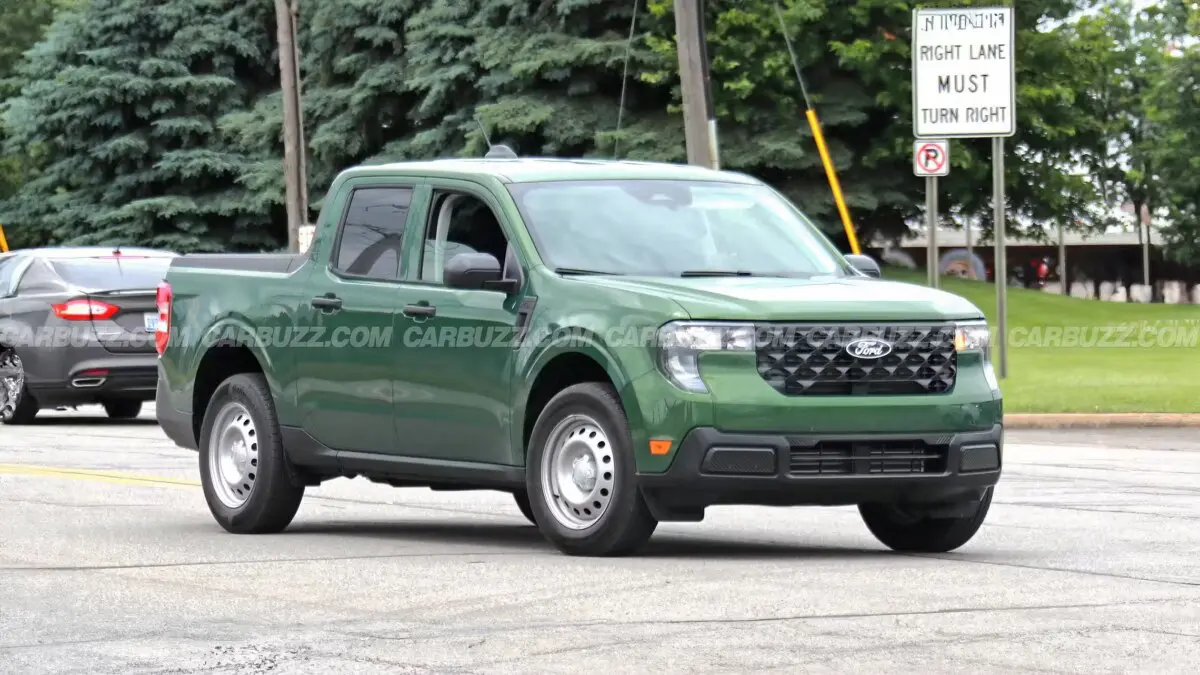 Готується оновлення для одного з найпопулярніших авто США: перші знімки Ford Maverick 2025 року
