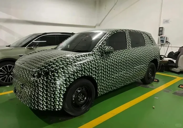 Майбутній Leapmotor A12