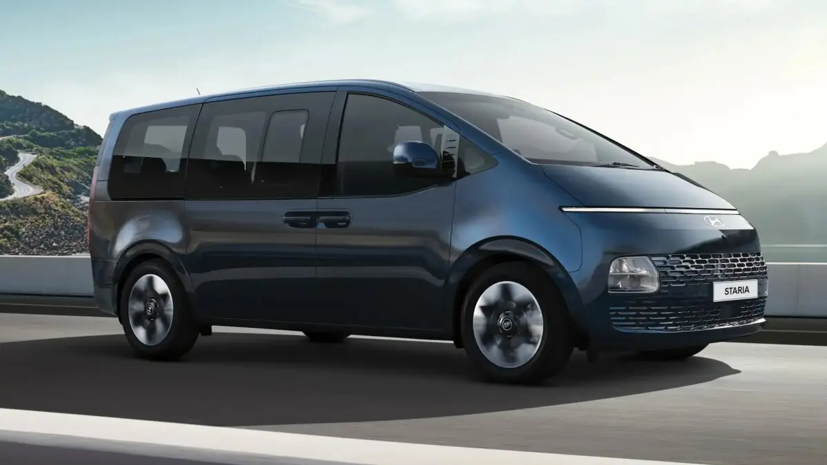 Стартували продажі Hyundai Staria 2025 року: нові функції, але мінус одна технологія безпеки