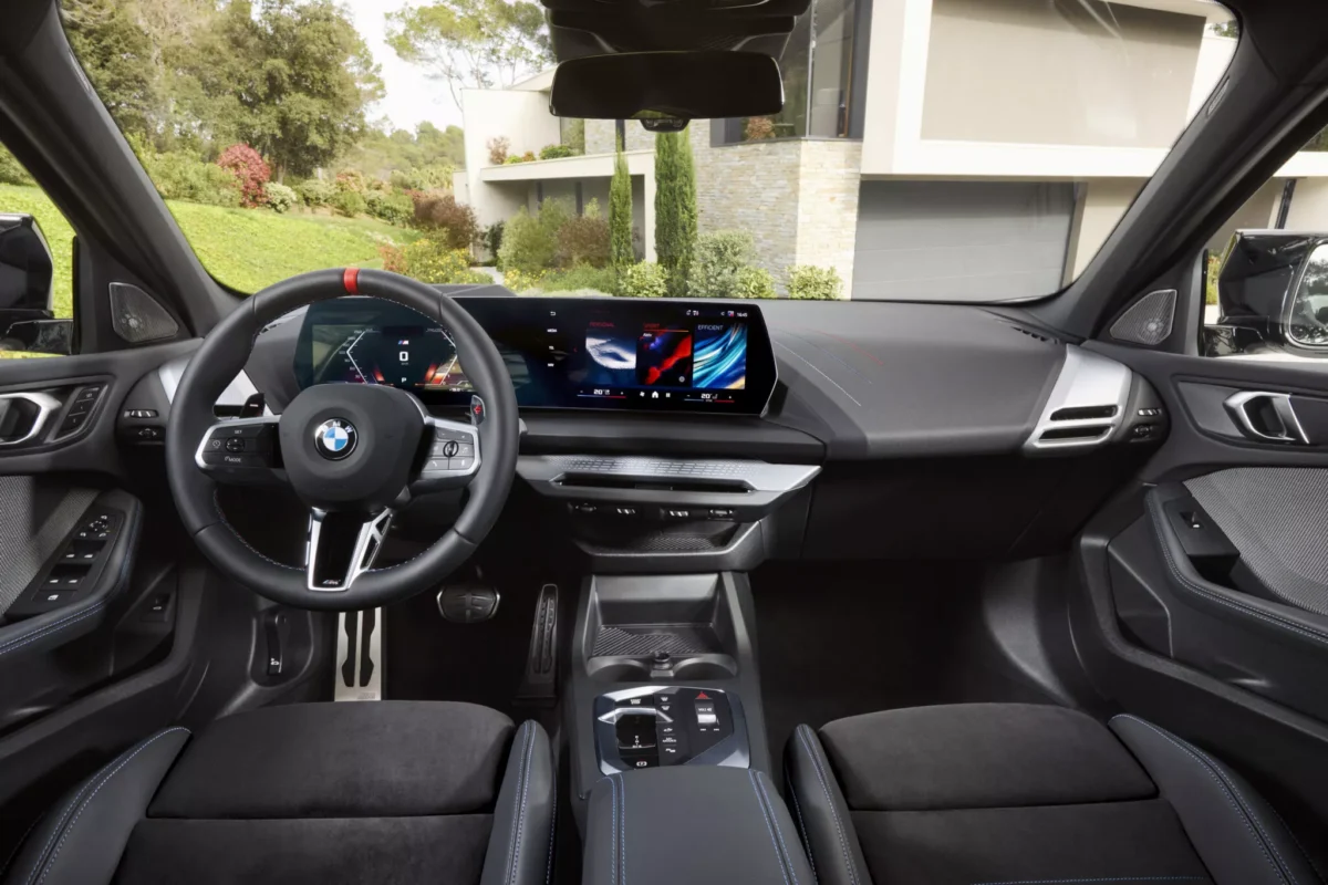 BMW представила оновлений 1-Series - це «удар» по шанувальниках спортивних авто, але з більшою економією палива
