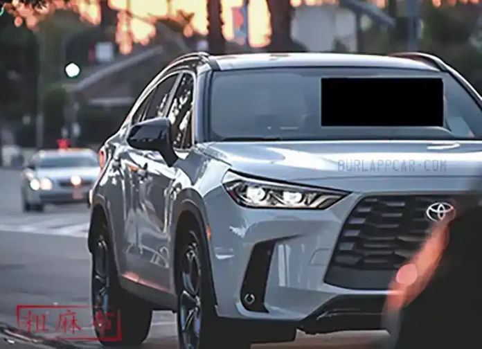 Оновлений Toyota RAV4 2026 року вперше помічений без захисного камуфляжу: він уже розчаровує