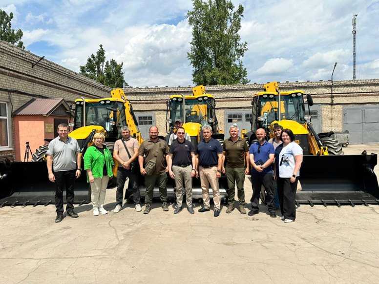 Донецька область закупила спецтехніку JCB для комунальних потреб