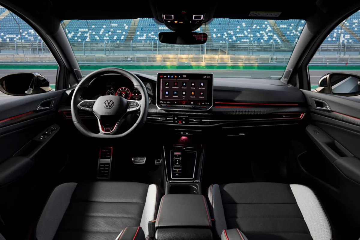 Volkswagen офіційно представив дуже потужний Golf GTI Clubsport з найкращою динамікою