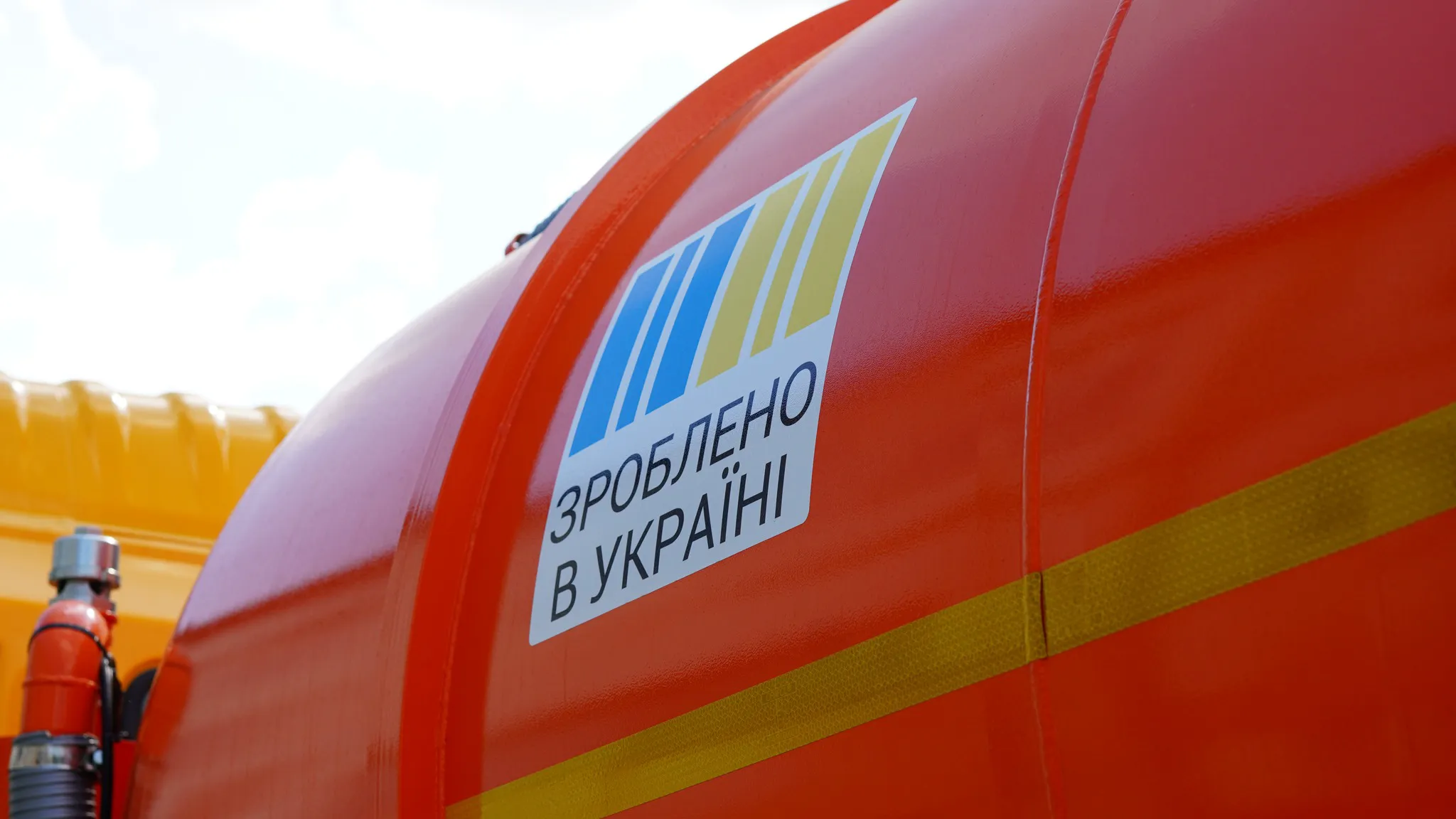 «Спецбудмаш» показав нову потужну техніку на шасі JAC