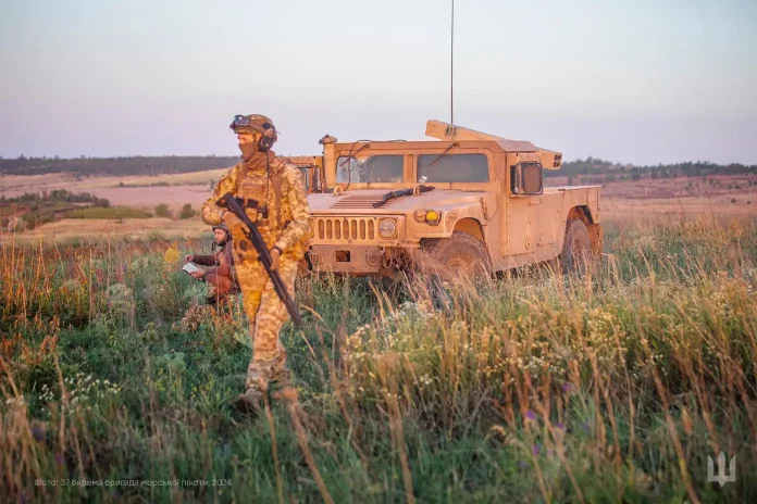 Українські морські піхотинці демонструють Humvee з ракетними установками і лазерним наведенням