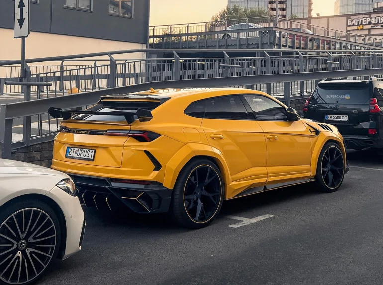 В Україні з’явився Lamborghini Mansory Venatus за 500 000$