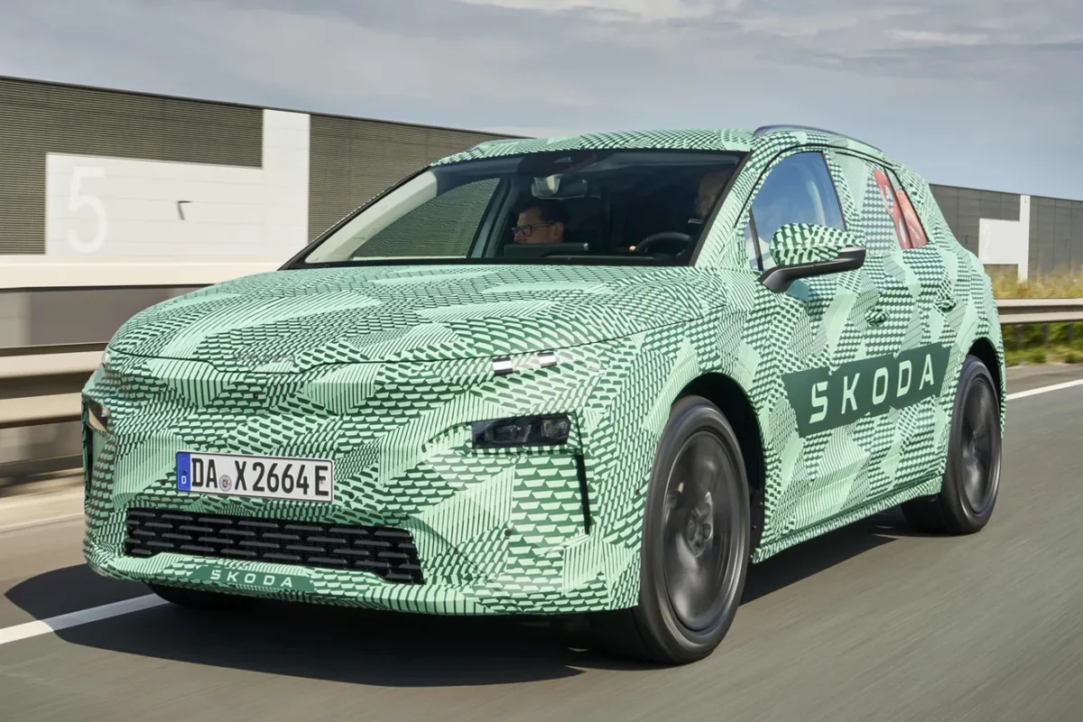 У Мережу витекло перше фото салону нового кросовера Skoda Elroq задовго до офіційного дебюту