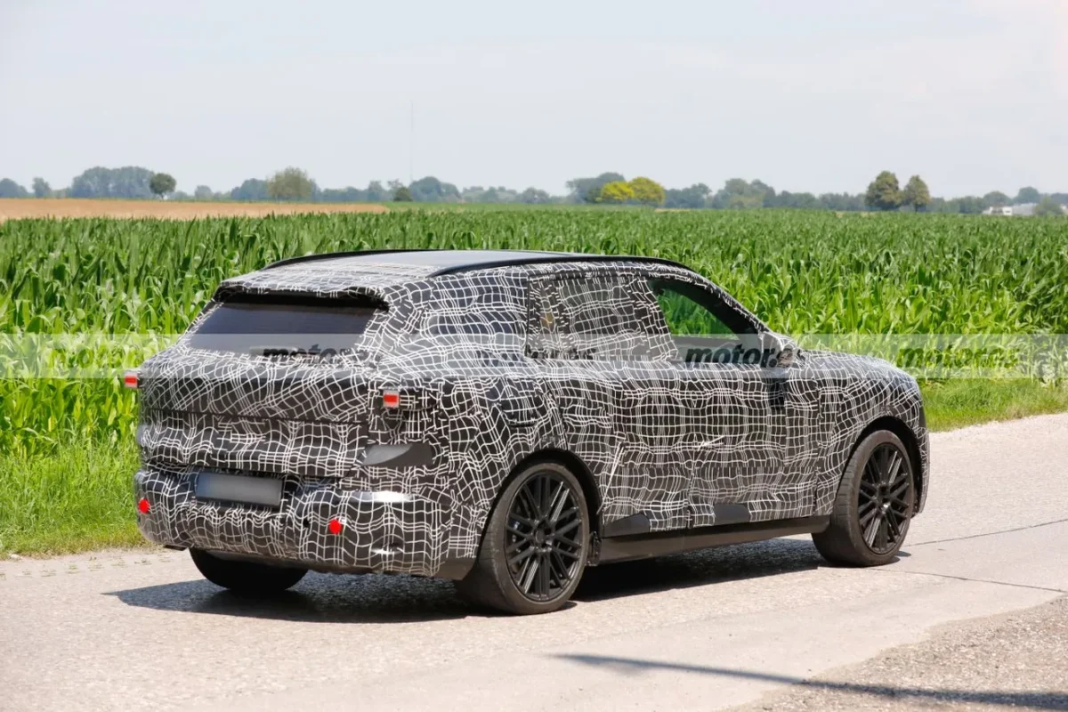BMW X5 нового покоління все ж позбудеться знайомої зовнішності: кросовер повністю перероблять