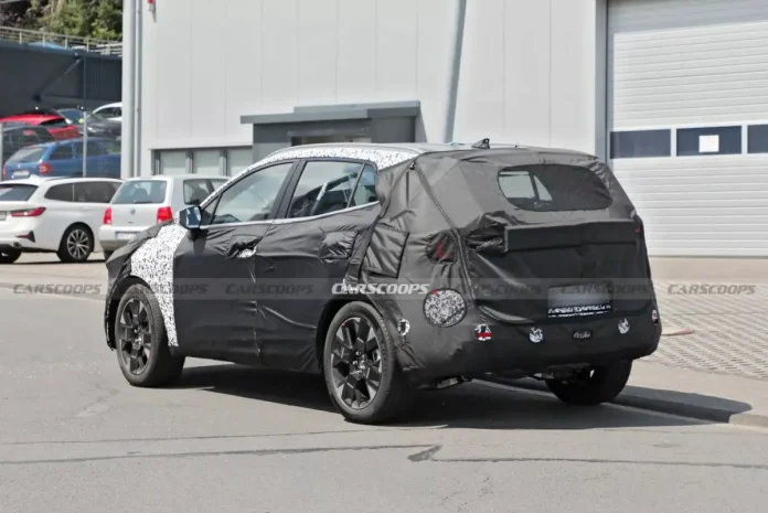 В об'єктиви камер потрапив Kia Sportage 2026 з новим «обличчям» і оновленою задньою частиною