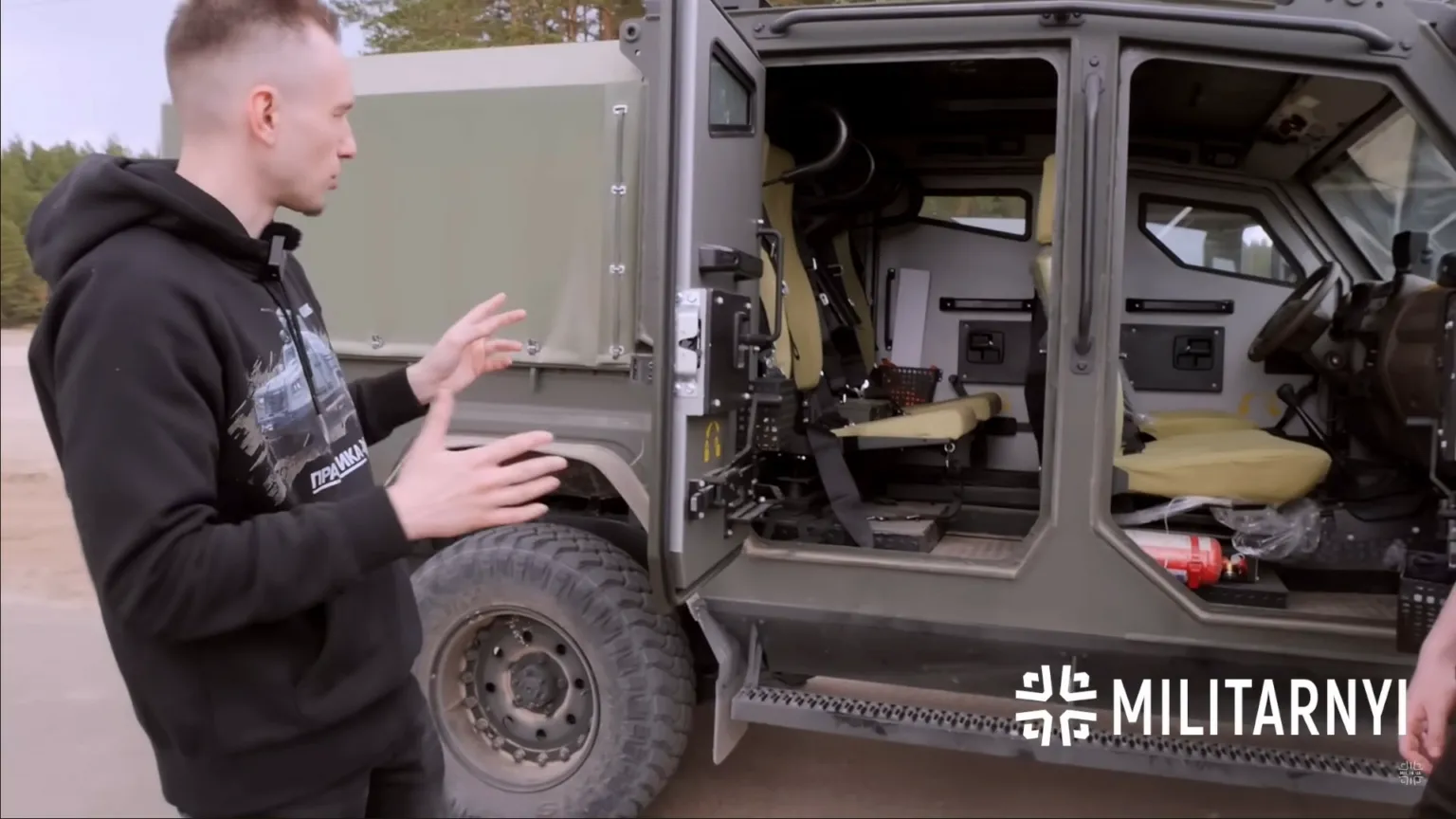 В Україні створили бронеавтомобіль «Джура» на шасі Toyota Land Cruiser 