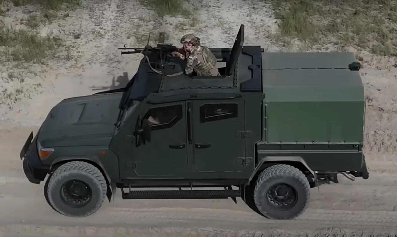 В Україні створили бронеавтомобіль «Джура» на шасі Toyota Land Cruiser 
